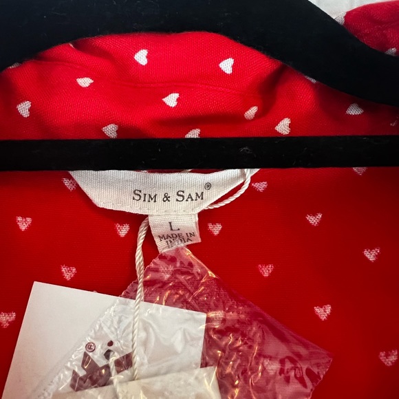 Sim & Sam Heart Button Tunic Top - Picture 6 of 7